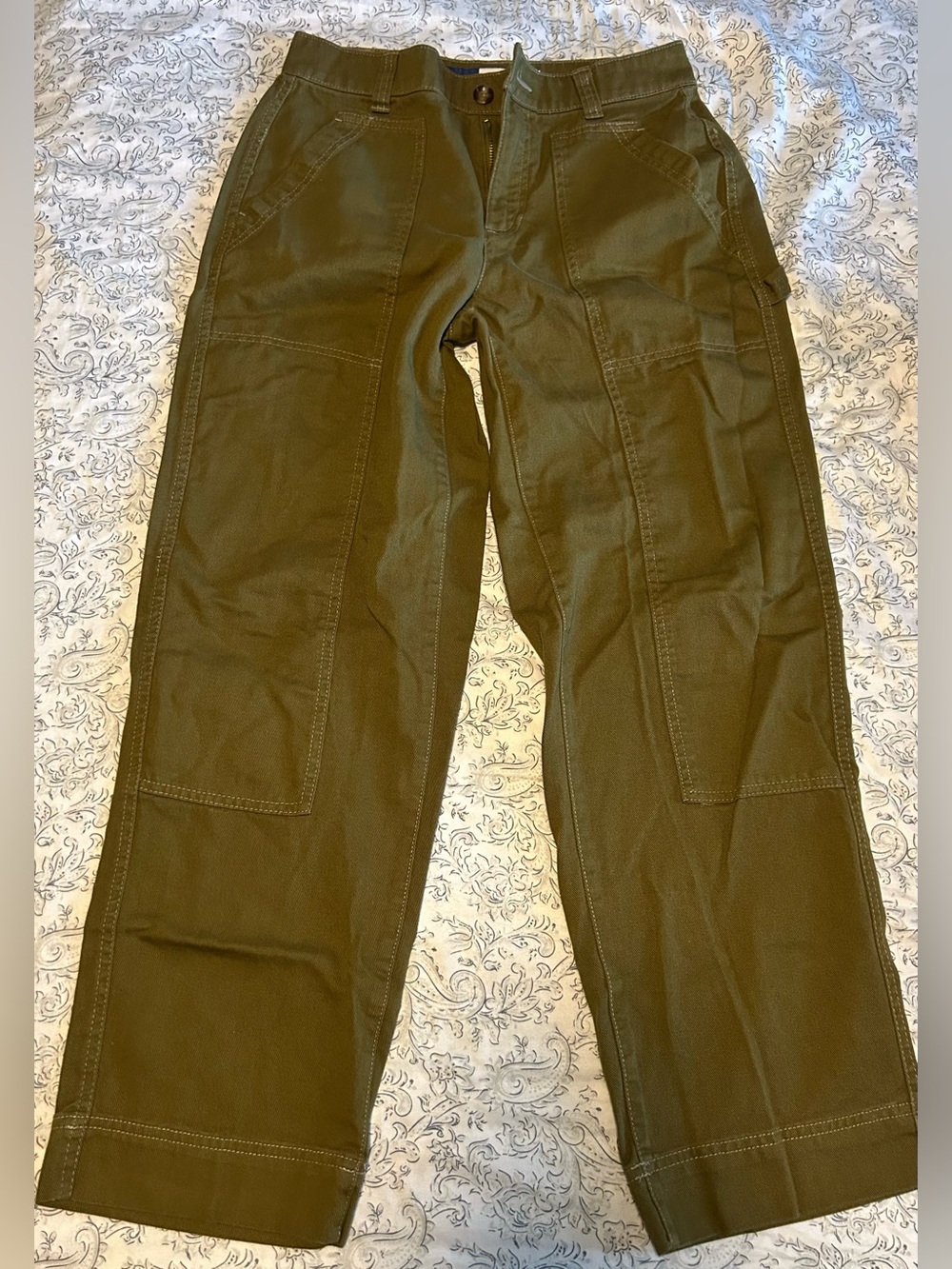 Old Navy Women’s High Rise Straight Carpenter Pants in Olive/Moss
